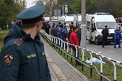 Число погибших во время стрельбы в школе в Ижевске возросло до 13