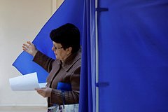 Референдумы в ЛНР, Херсонской и Запорожской областях завершились