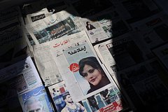 В Иране начались протесты после гибели девушки из-за «неправильного» хиджаба